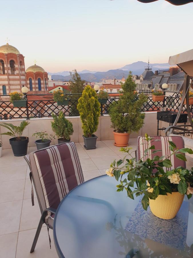 Piazza Batumi Guesthouse Ngoại thất bức ảnh