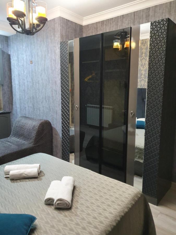 Piazza Batumi Guesthouse Ngoại thất bức ảnh