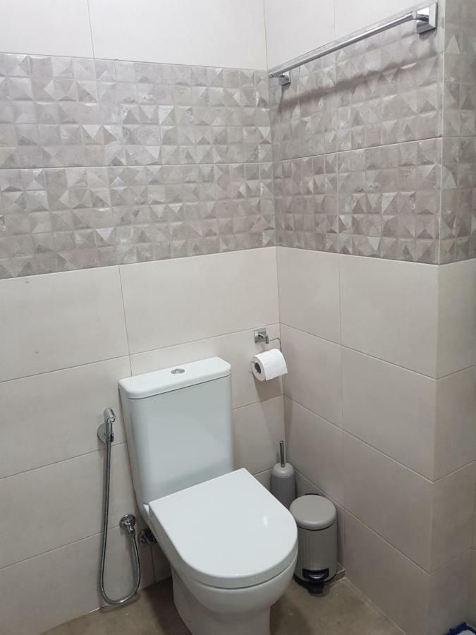 Piazza Batumi Guesthouse Ngoại thất bức ảnh