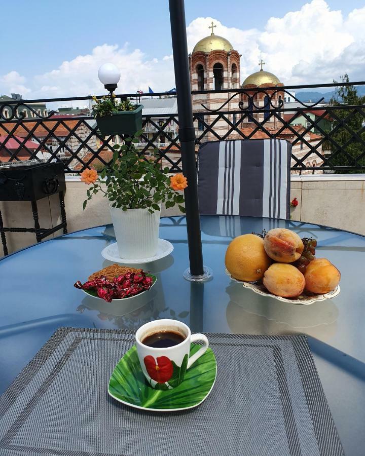 Piazza Batumi Guesthouse Ngoại thất bức ảnh